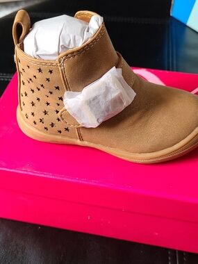 Nina Girls' Tan Suede Star Cutout Ankle Boot Size 5